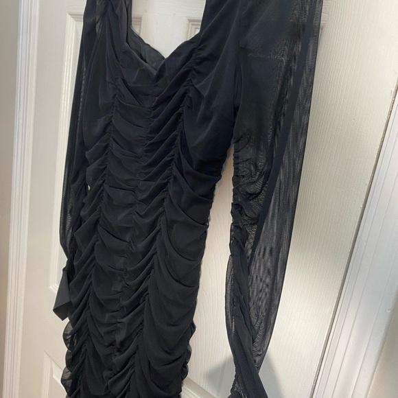 Black Ruched Mesh Bodycon mini Dress Size L Long Sleeve Sweetheart Neckline - Picture 5 of 6